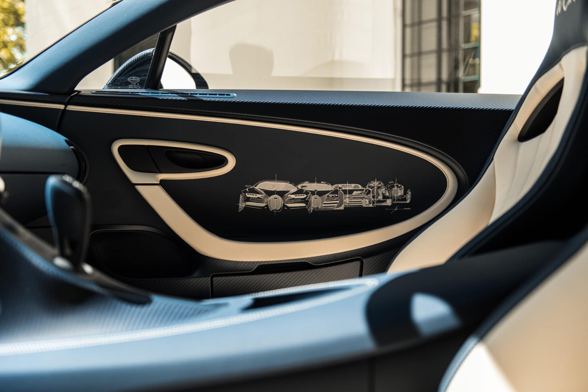 Bugatti Chiron L'Èbè: l'edizione speciale d'addio limitata a 3 esemplari