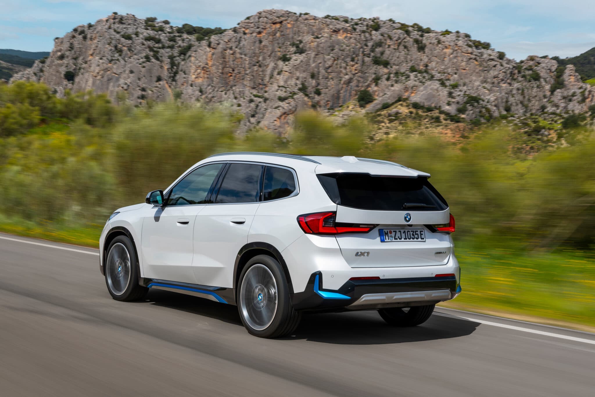 Nuova BMW X1: oltre ai motori endotermici, ecco anche la iX1 elettrica