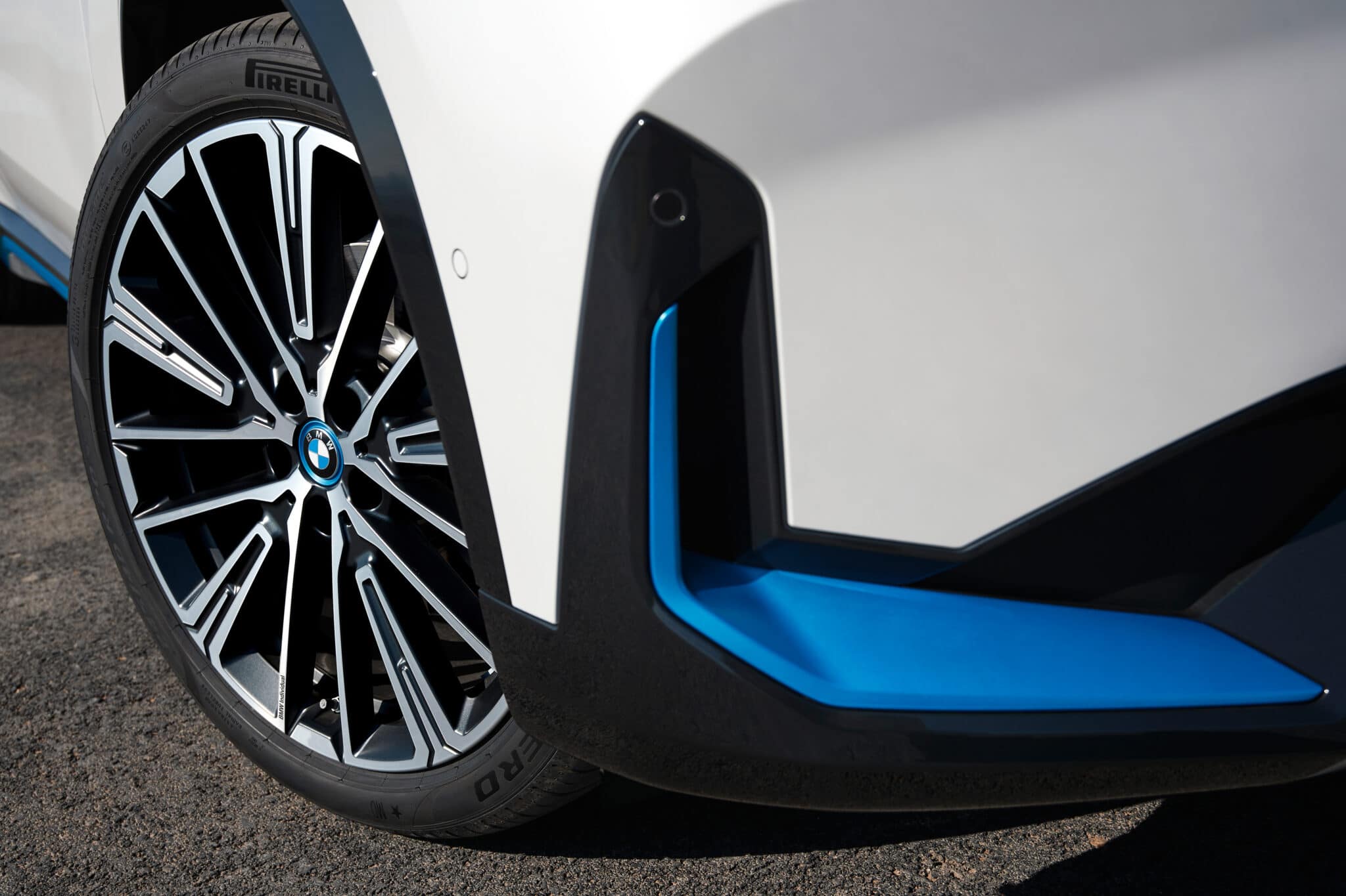 BMW iX1 - Crediti foto: ufficio stampa BMW