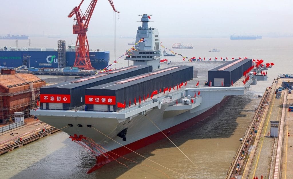Il momento del varo della Fujiang. Fonte: China Military