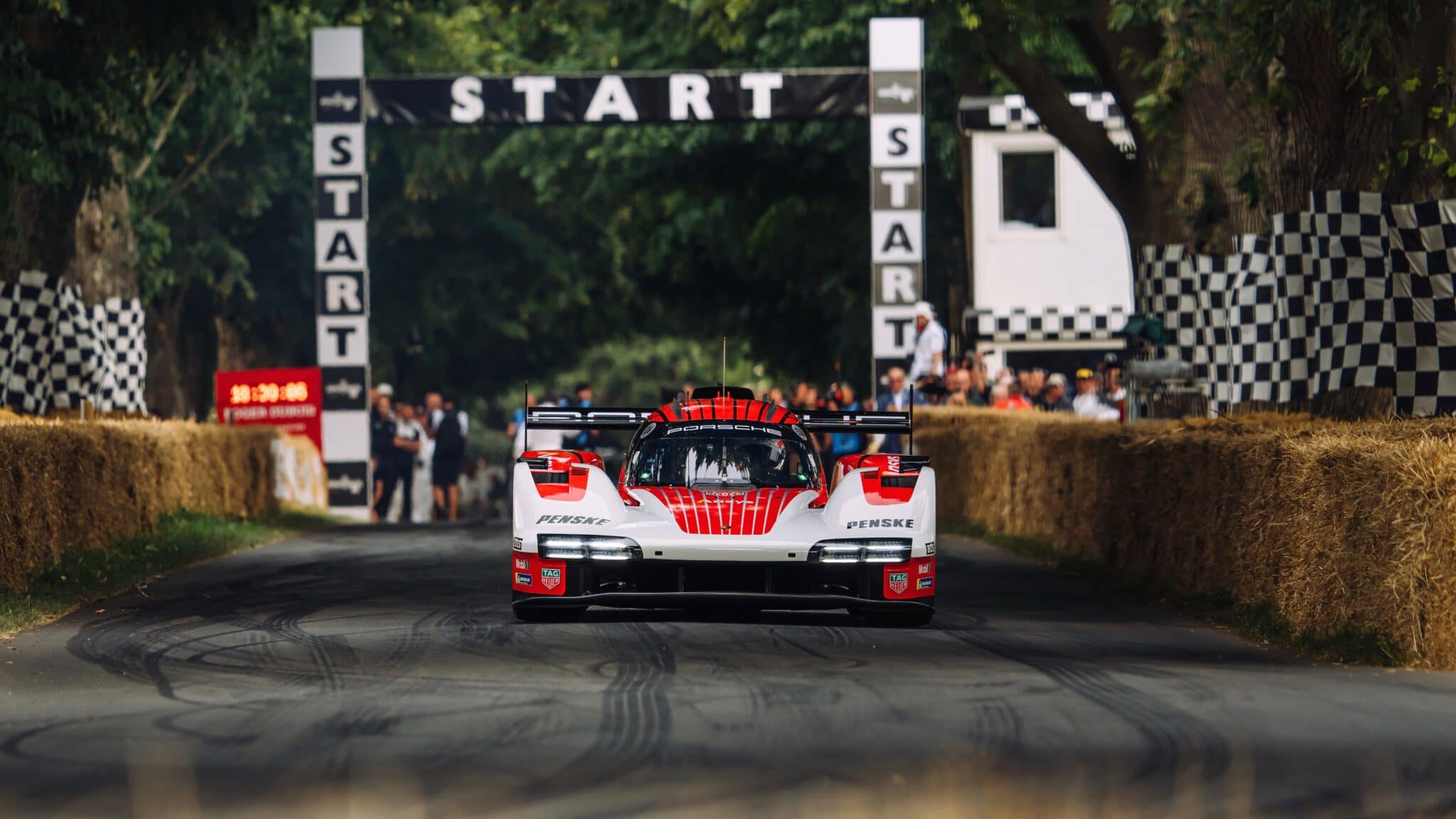 La Porsche 963 presentata al Goodwood Festival of Speed 2022 - Crediti foto: ufficio stampa Porsche