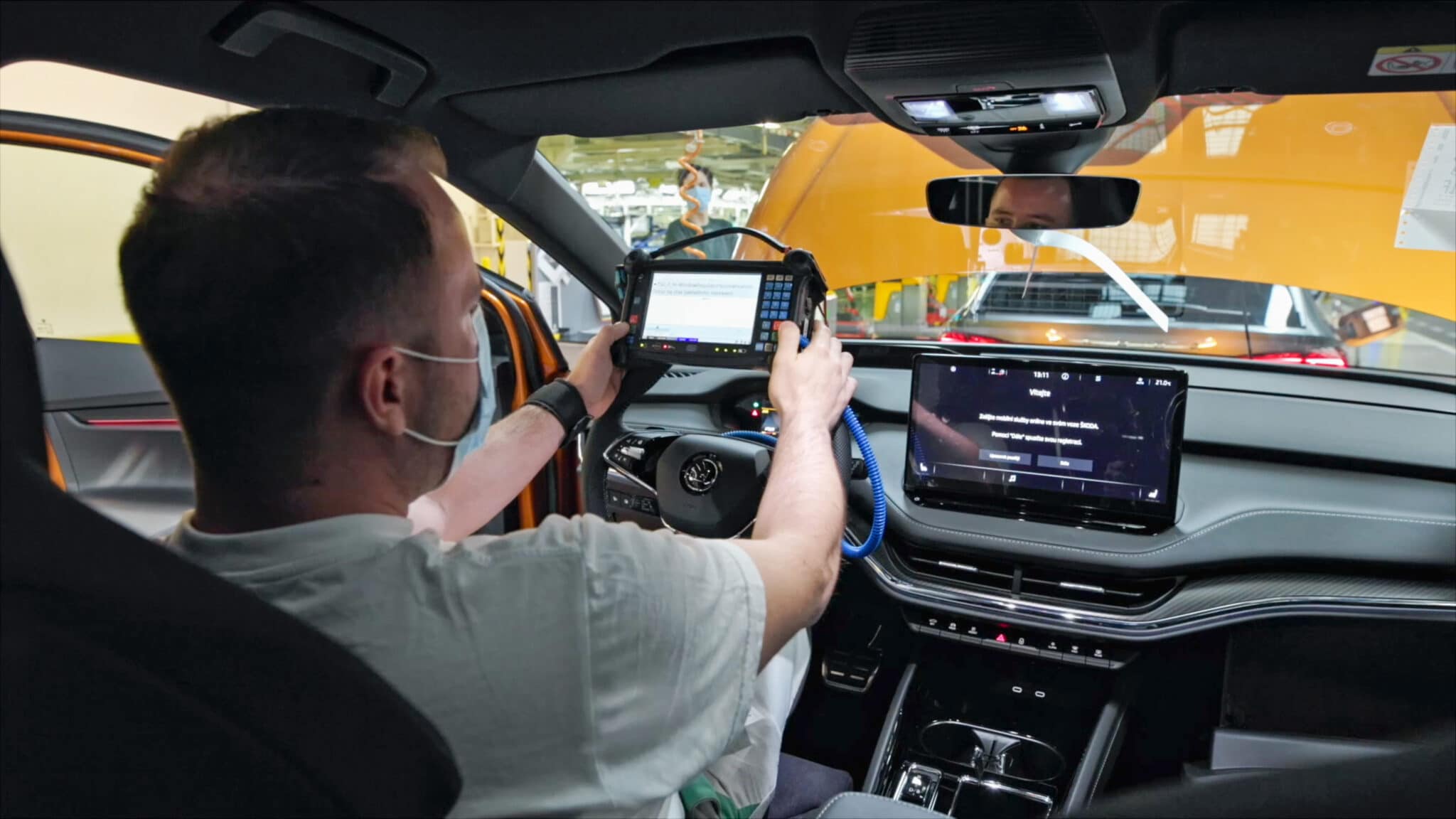 I controlli con il software - Crediti foto: ufficio stampa Skoda