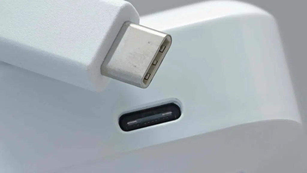 Caricatore USB-C per tutti in Europa: Apple dovrà adattarsi
