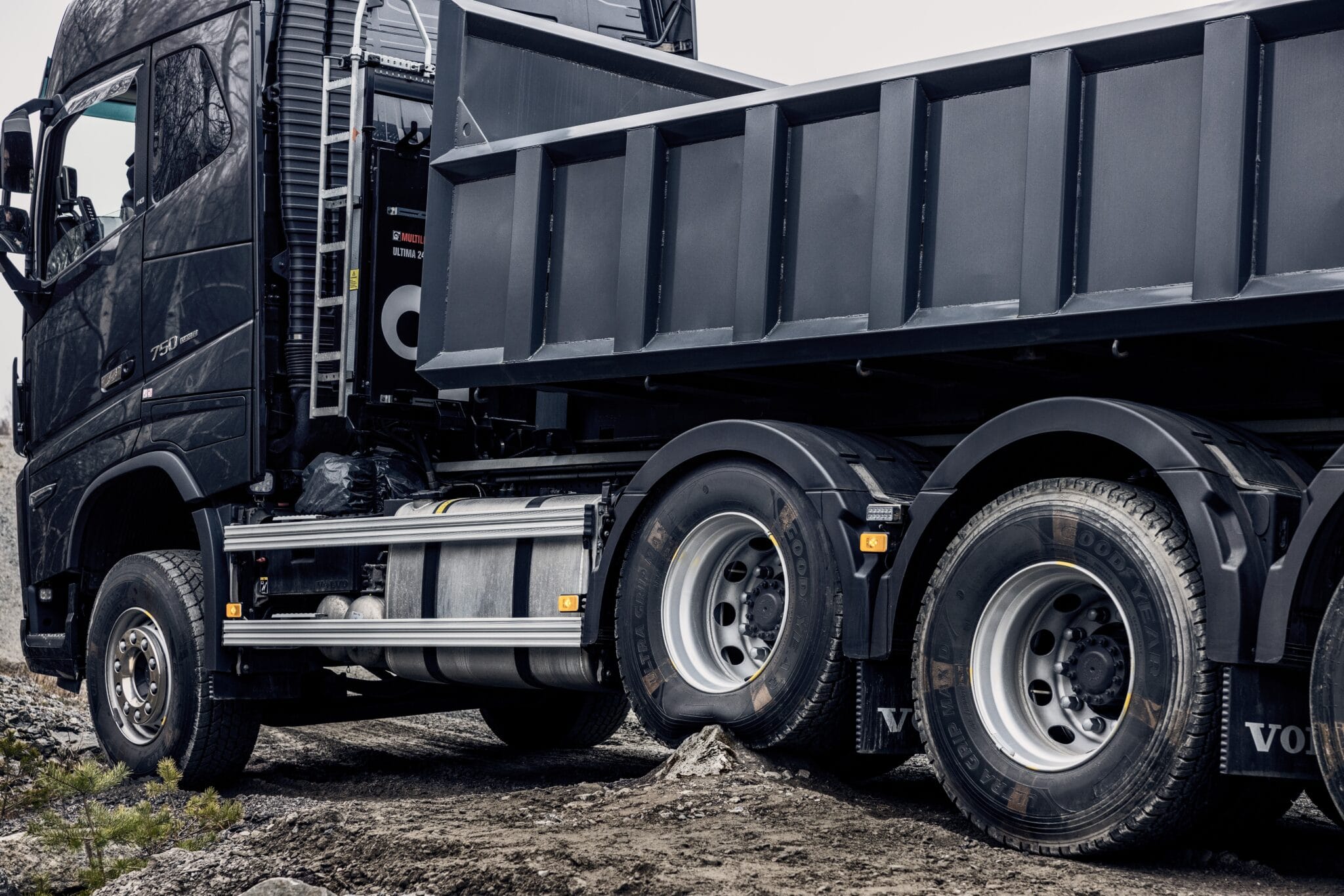 La deformazione dello pneumatico di un mezzo pesante - Crediti foto: ufficio stampa Volvo Trucks