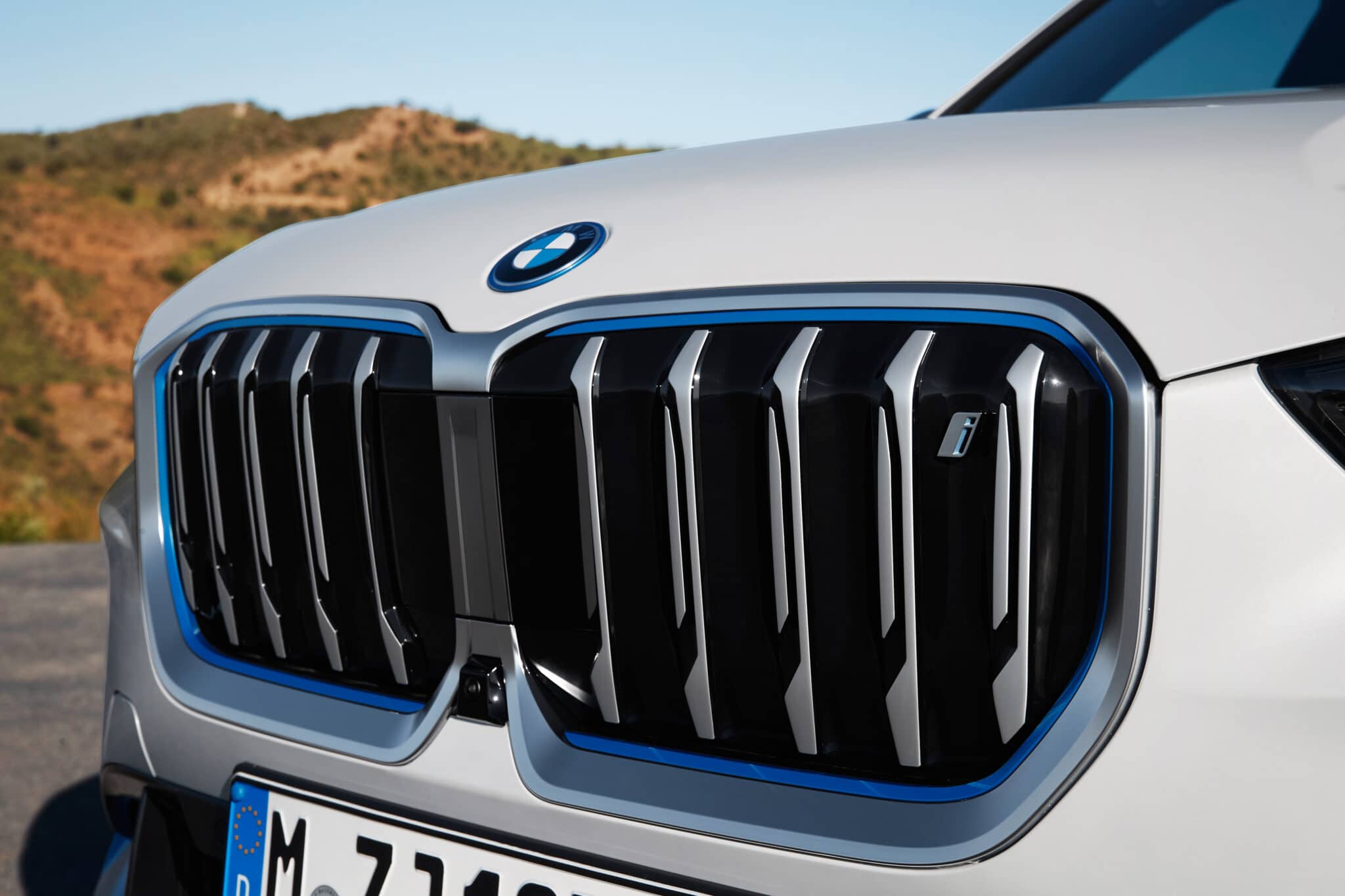 Nuova BMW X1: oltre ai motori endotermici, ecco anche la iX1 elettrica
