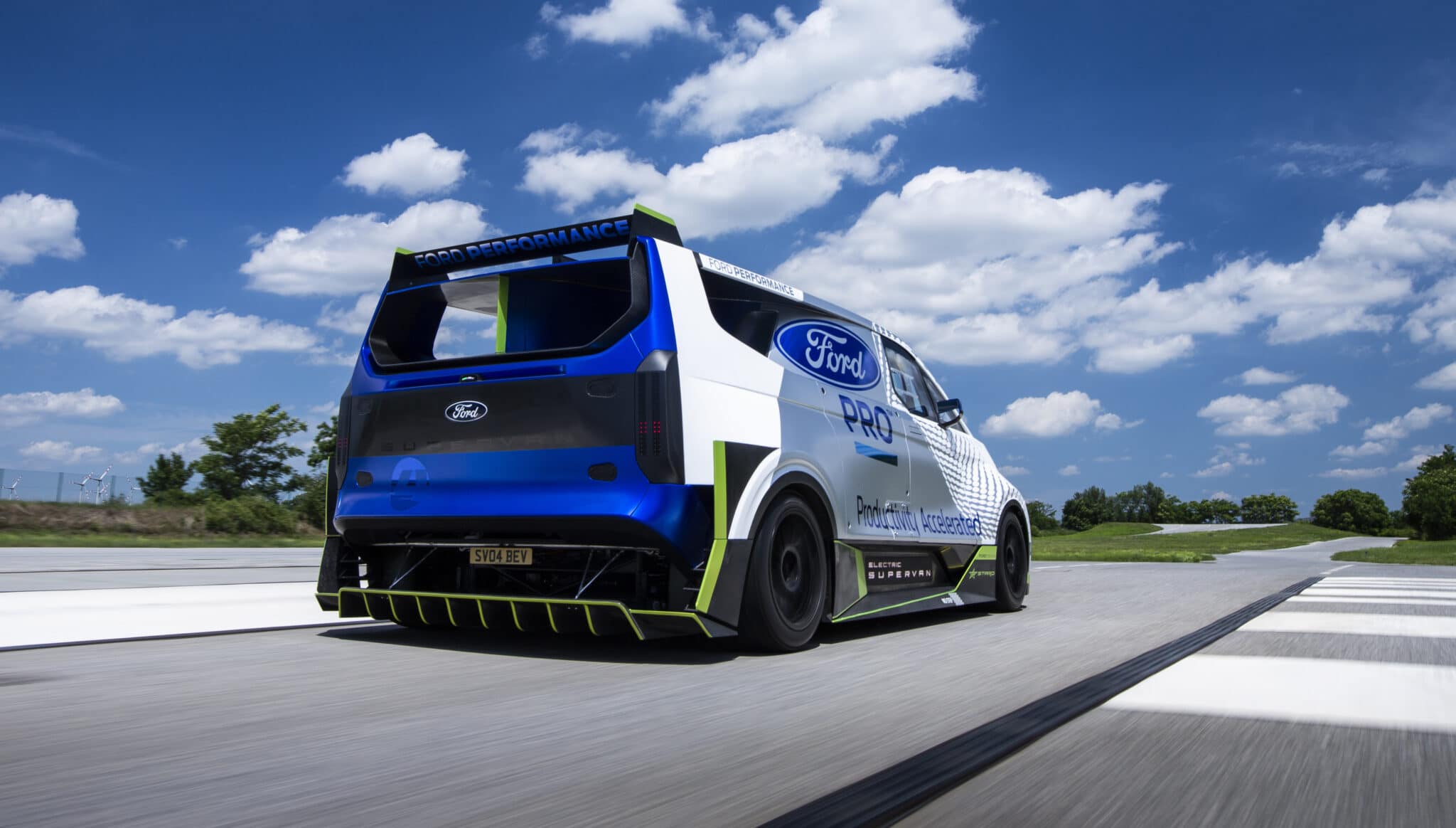 Ford Pro Electric Supervan - Crediti foto: ufficio stampa Ford