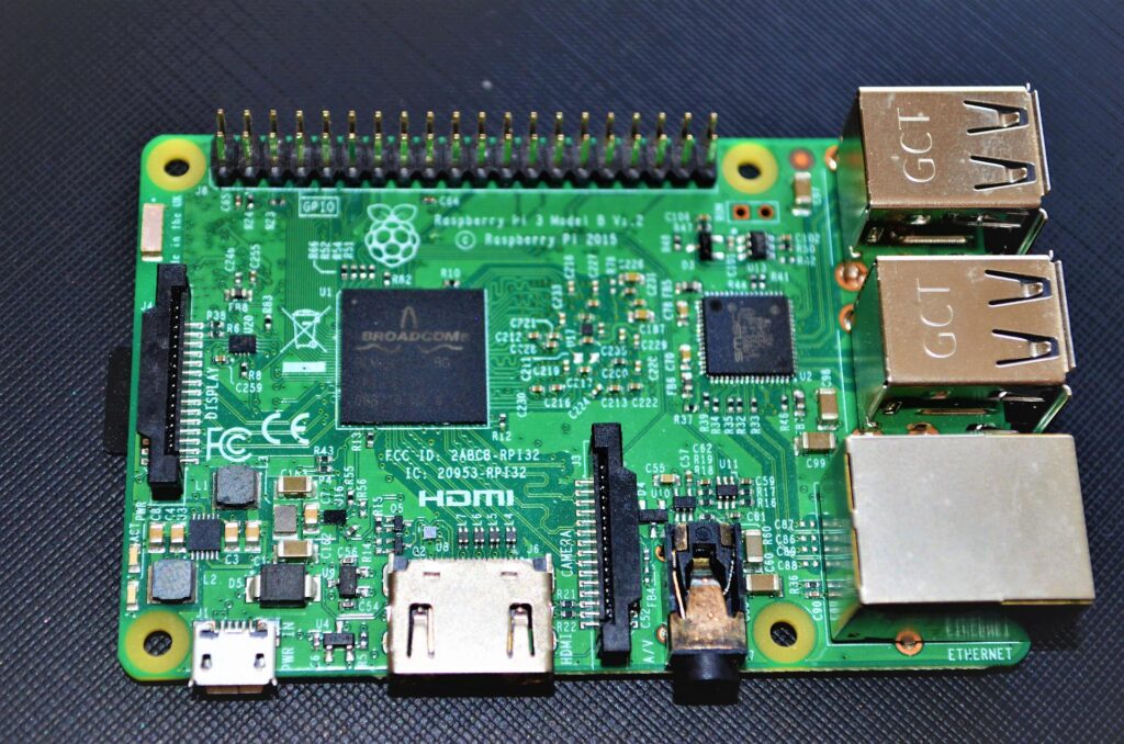 Raspberry pi un small computer sviluppato su scheda singola.