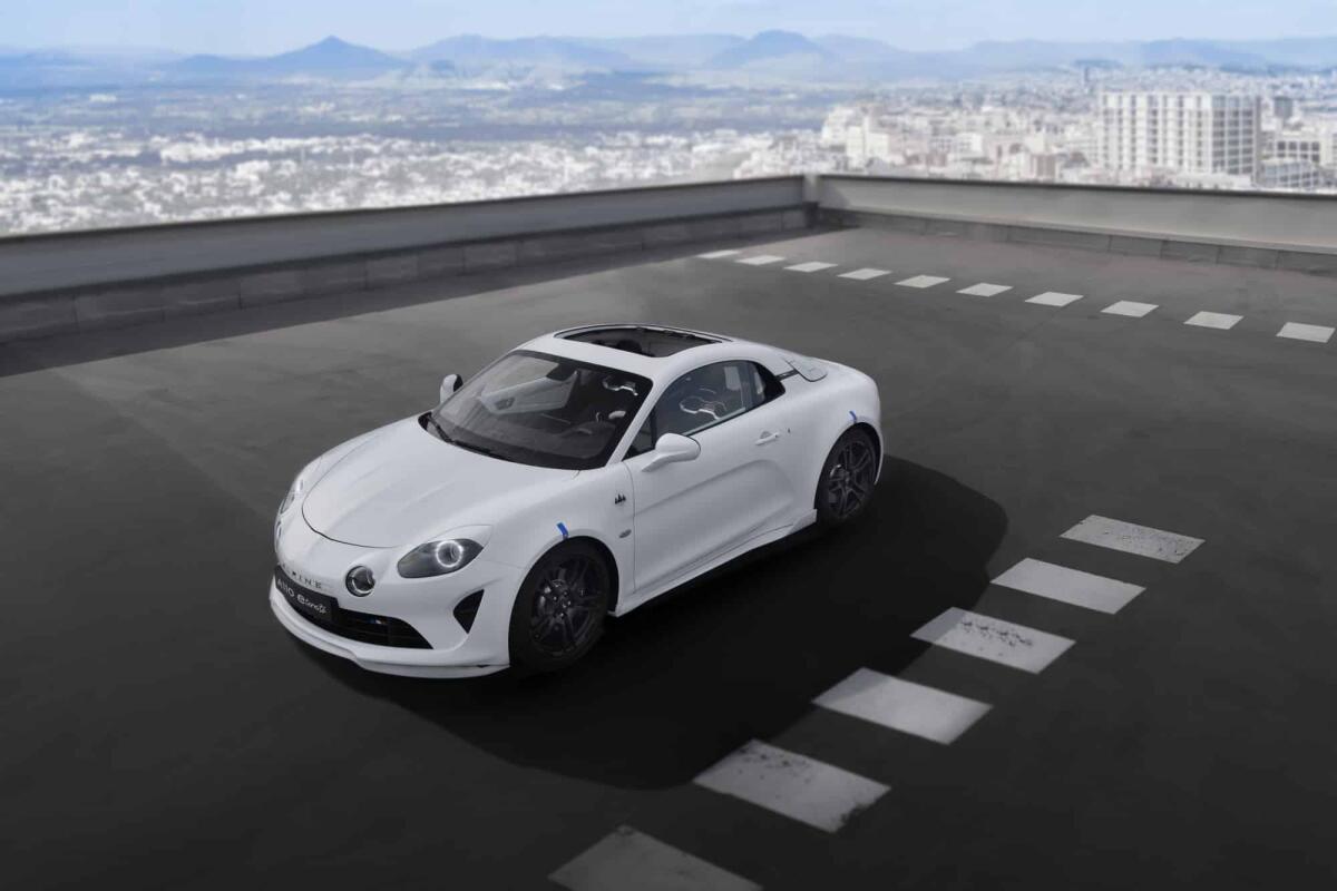 Alpine A110 E-ternité: il prototipo 100% elettrico e senza tetto - 