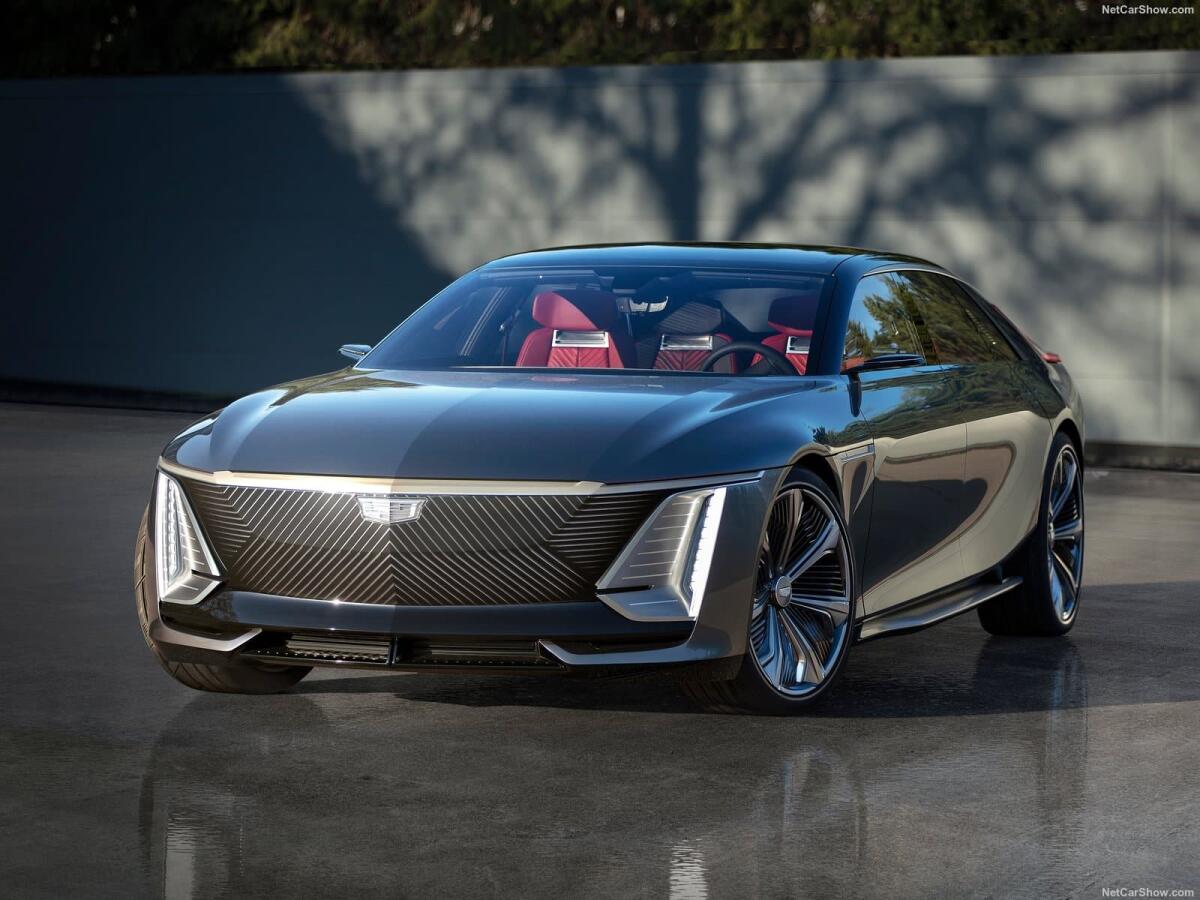 Cadillac Celestiq: il prototipo elettrico che anticipa la versione di produzione - Cadillac Celestiq