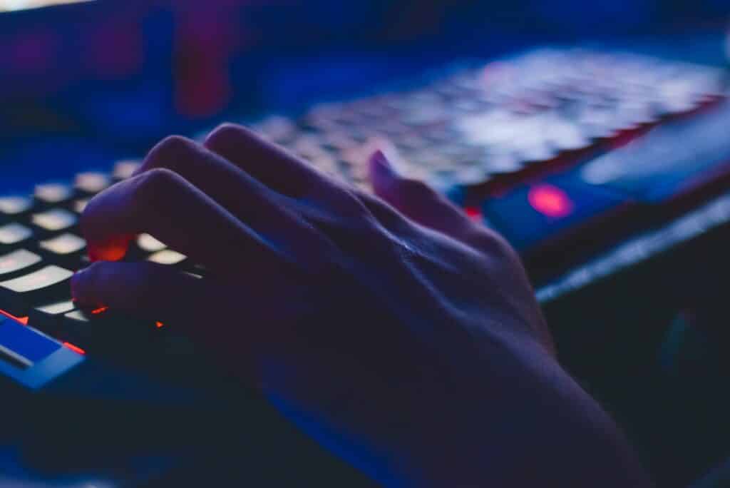 Stranger Things, gli hacker colpiscono i fan della serie