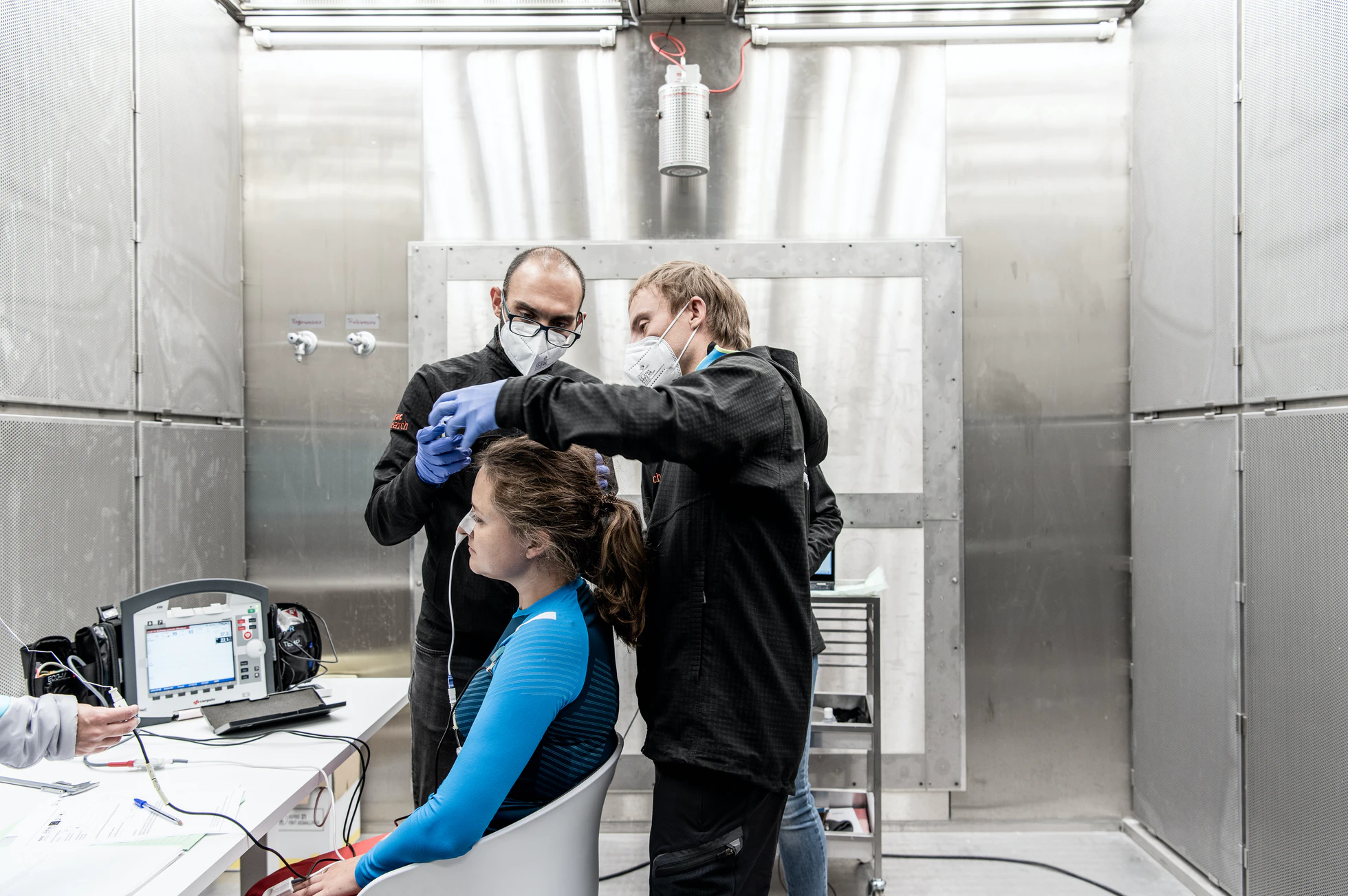 Applicazione del dispositivo MedSENS - Credits: Eurac Research - Martina Jaider