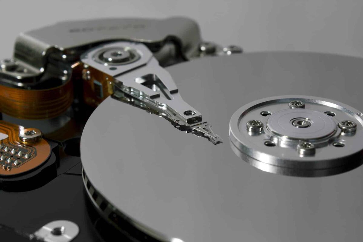 Può una canzone rompere un Hard Disk? Succedeva nei primi anni 2000 - 