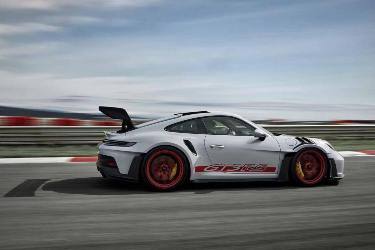 Nuova Porsche 911 GT3 RS: la quintessenza della sportività - 