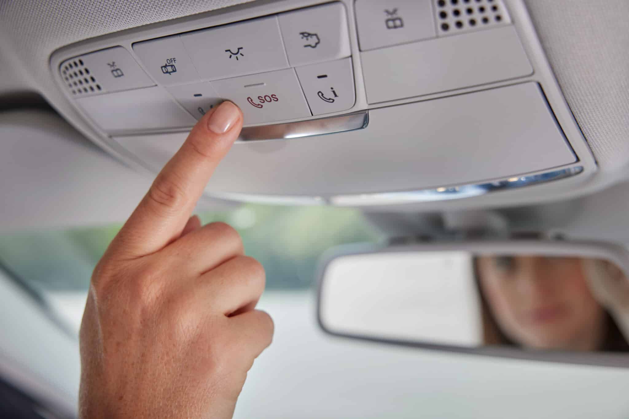 Il pulsante d'emergenza SOS per richiedere i soccorsi - Crediti foto: Bosch