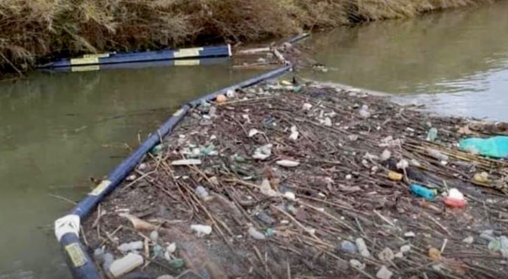 Blue Barriers contro l'inquinamento marino da plastica
