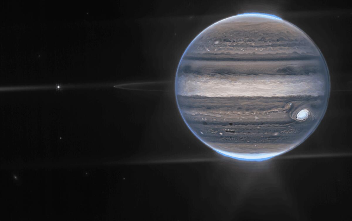 James Webb Telescope: ecco le nuove immagini dell'atmosfera di Giove - 