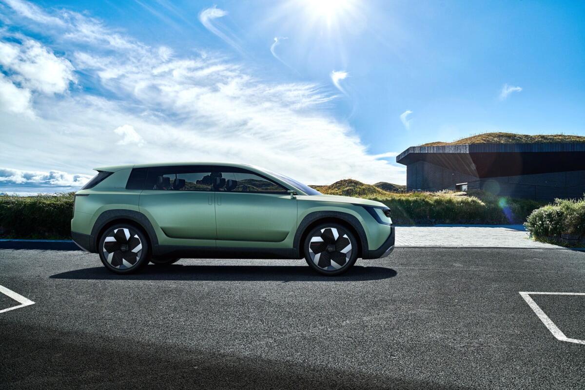 Skoda Vision 7S: il prototipo che anticipa il prossimo SUV a 7 posti - 