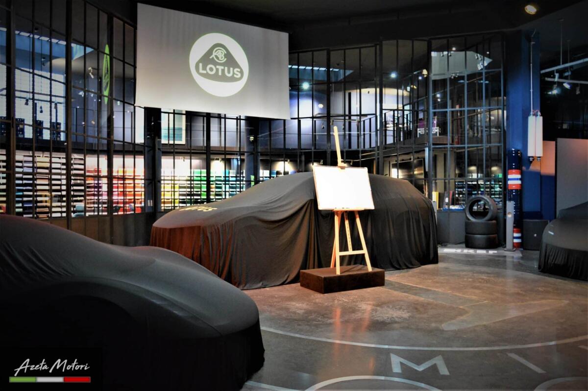 La nuova era Lotus viene svelata in anteprima italiana a Milano - 