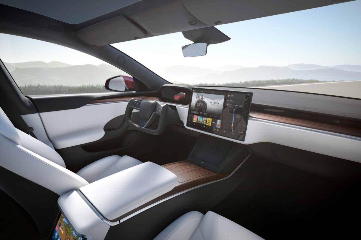Tesla: richiamo "OTA" per 1,1 milioni di modelli per un problema con i finestrini - 