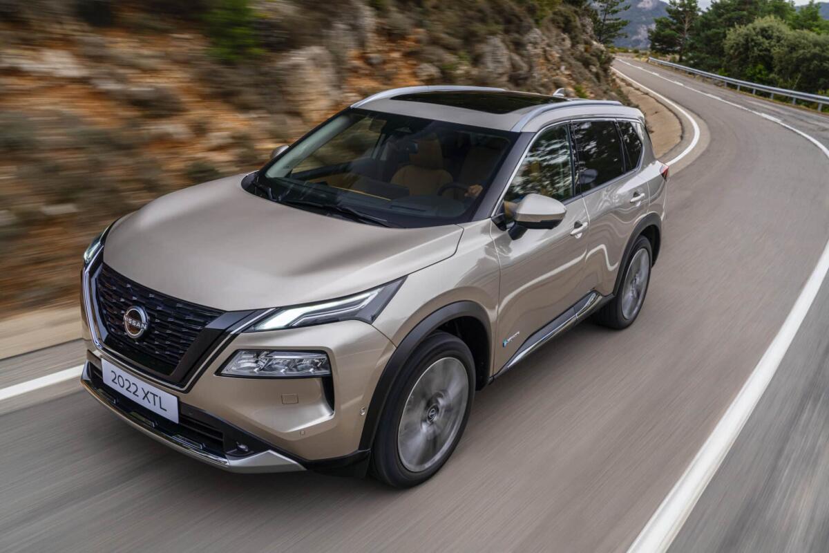 Nuova Nissan X-Trail ibrida: scheda tecnica, listino prezzi e allestimenti - 