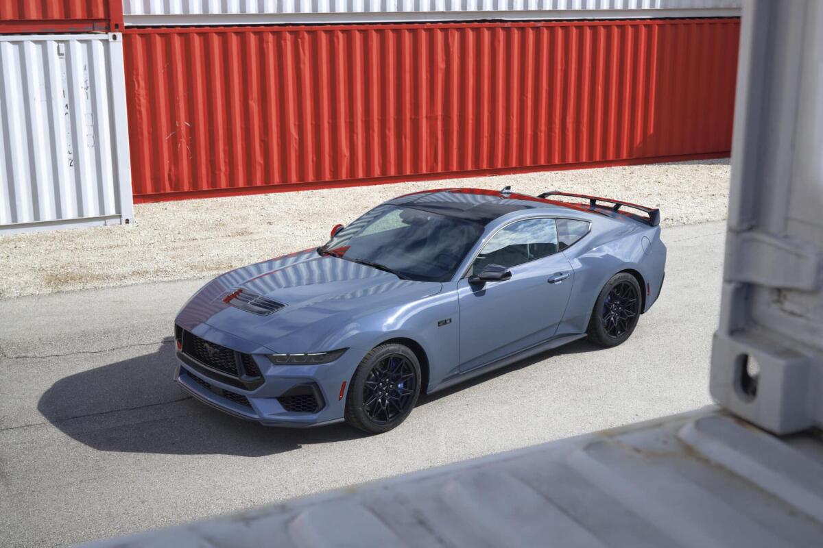 Nuova Ford Mustang, più tecnologica e ancora più veloce - 