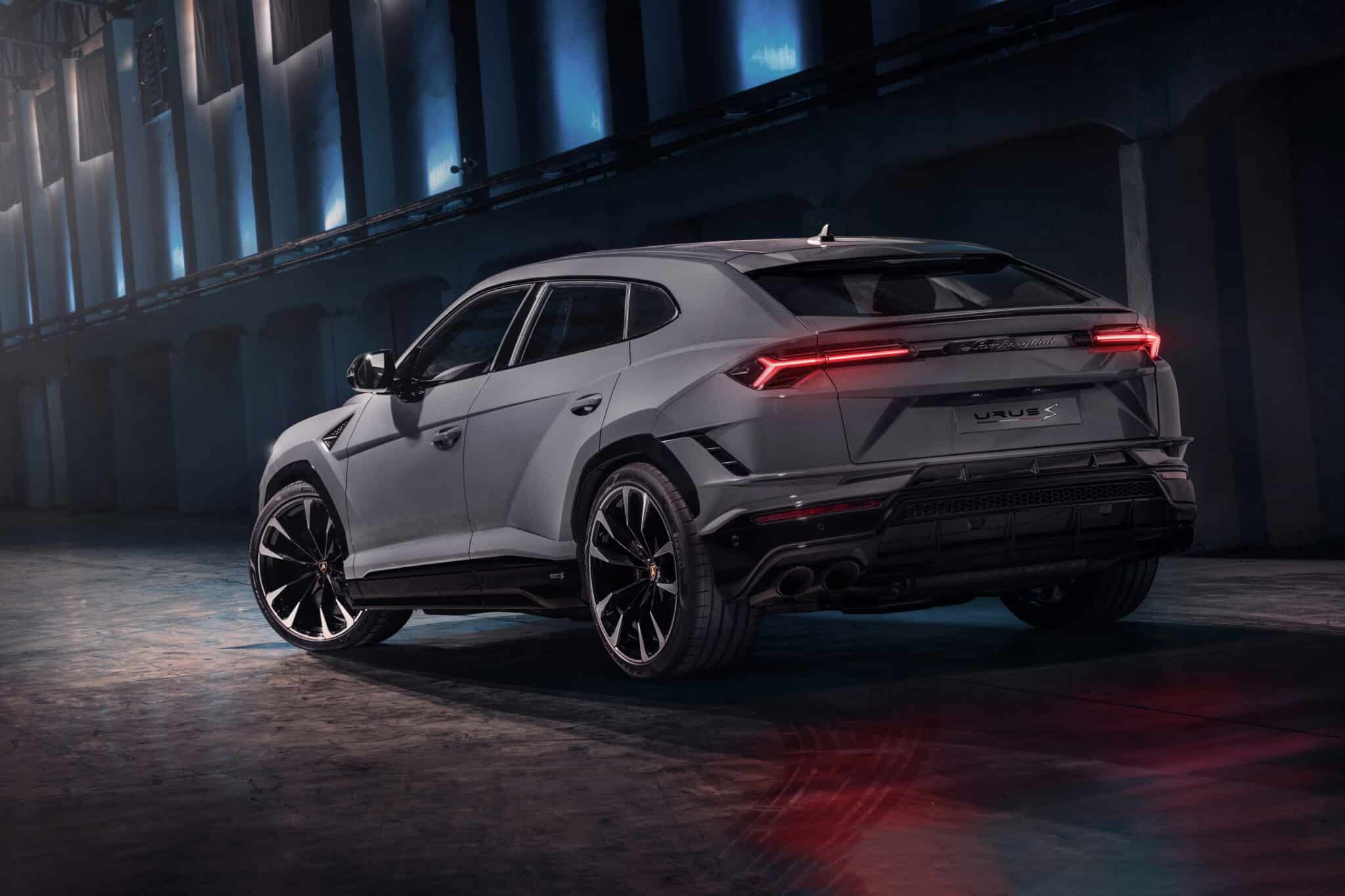 Lamborghini Urus S, 666 CV di potenza: scheda tecnica, prezzi, e dettagli