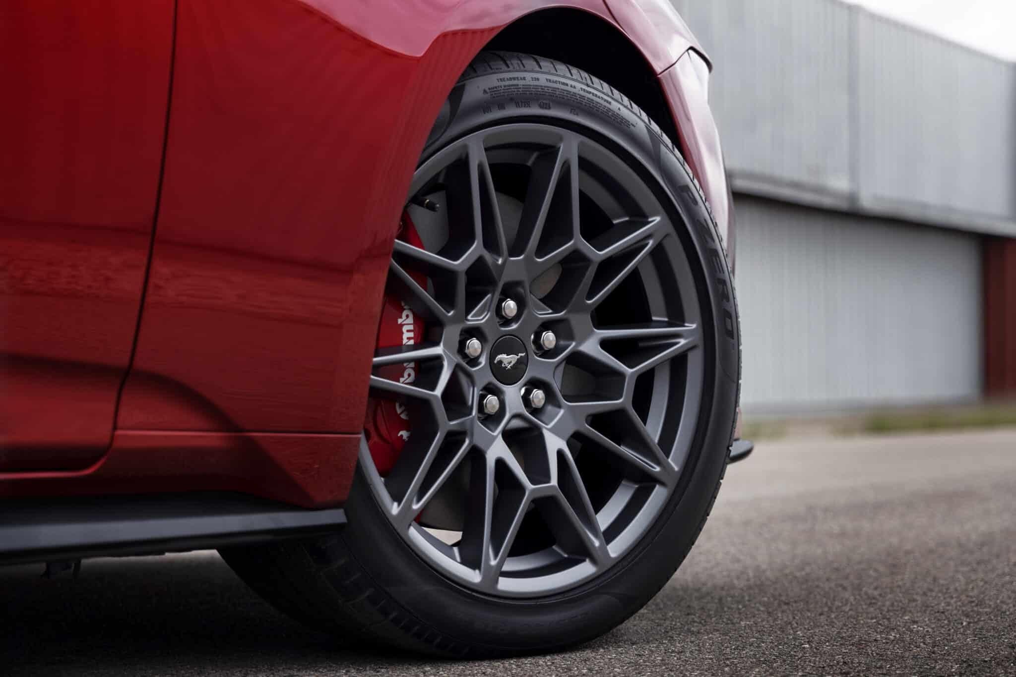 Nuova Ford Mustang, più tecnologica e ancora più veloce