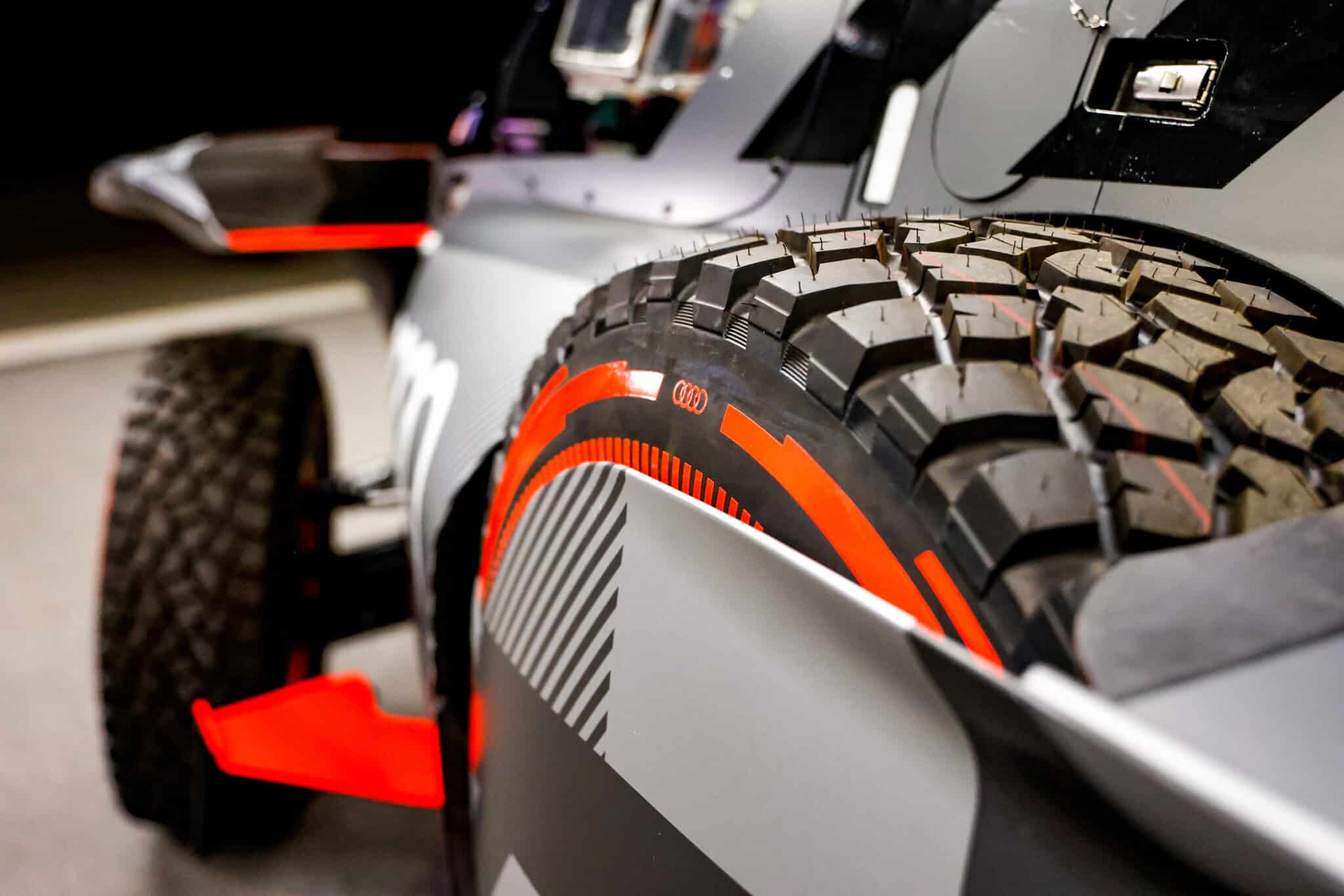 La ruota di scorta dell' Audi RS Q e-tron E2