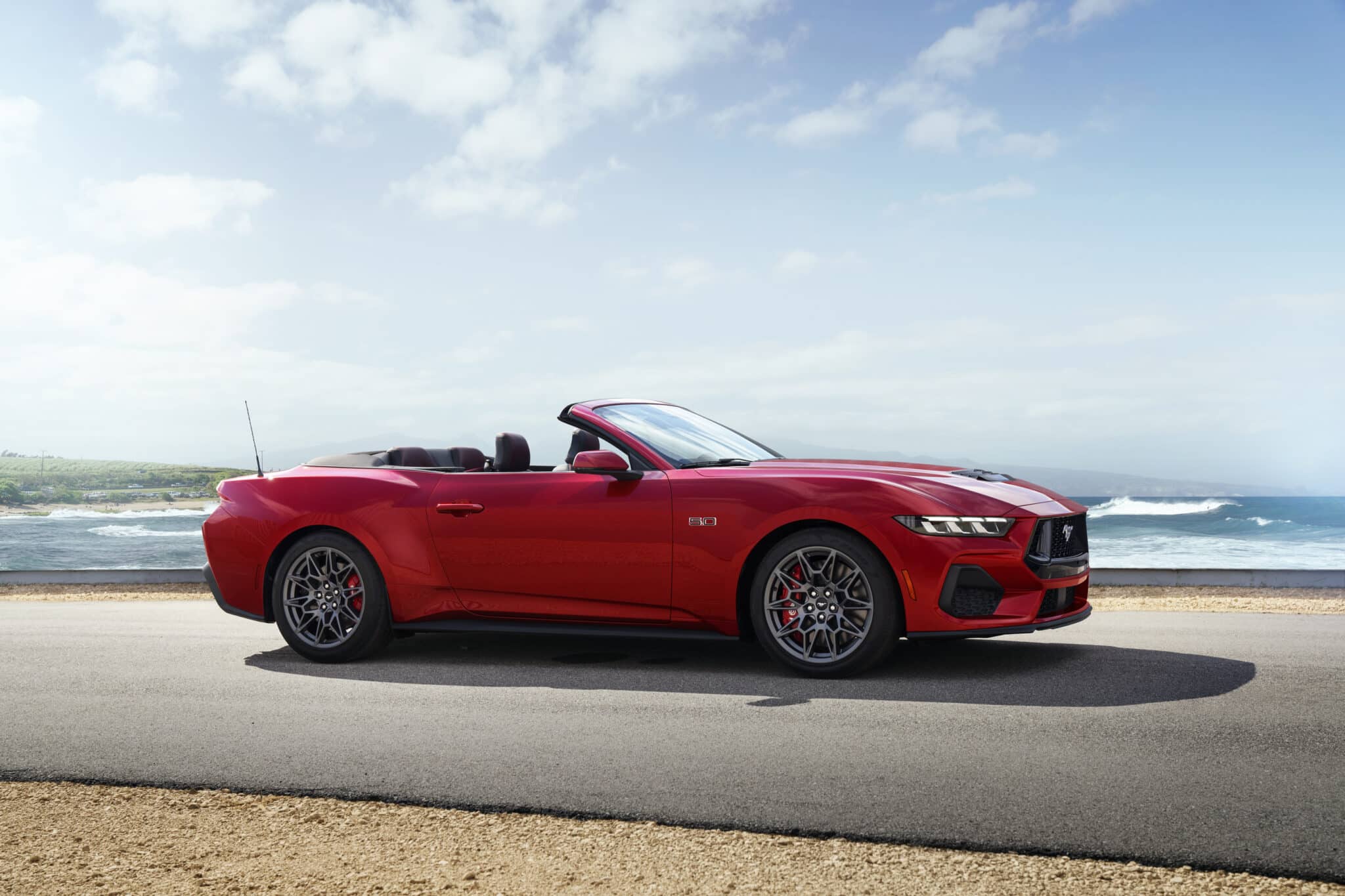 Nuova Ford Mustang, più tecnologica e ancora più veloce