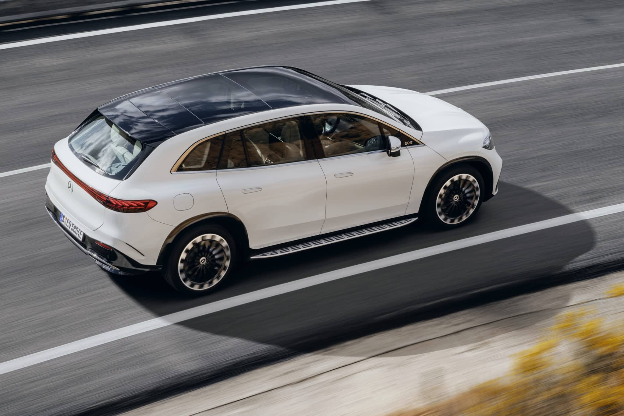 Mercedes EQS SUV - Crediti foto: Mercedes