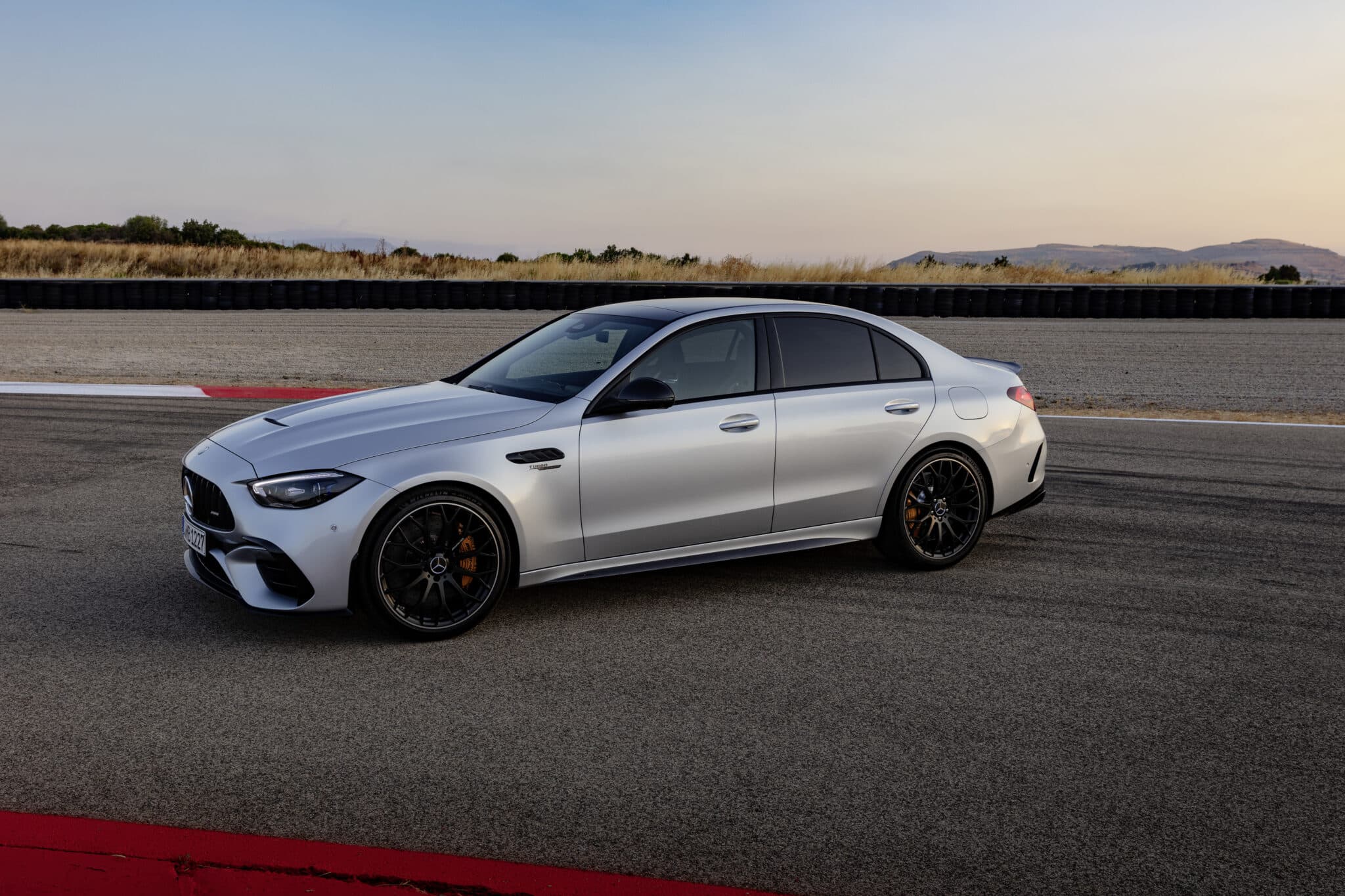 Nuova Mercedes Classe C 63 S AMG 2023