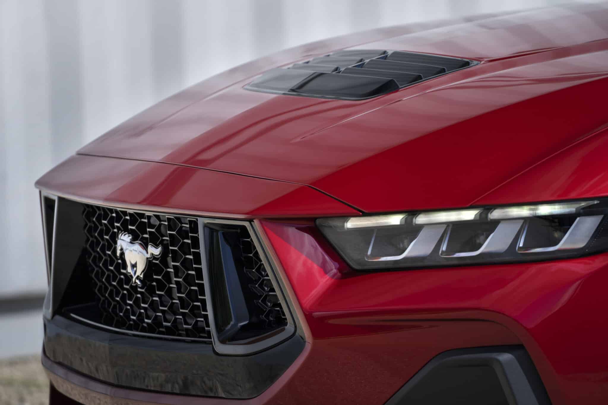 Nuova Ford Mustang, più tecnologica e ancora più veloce