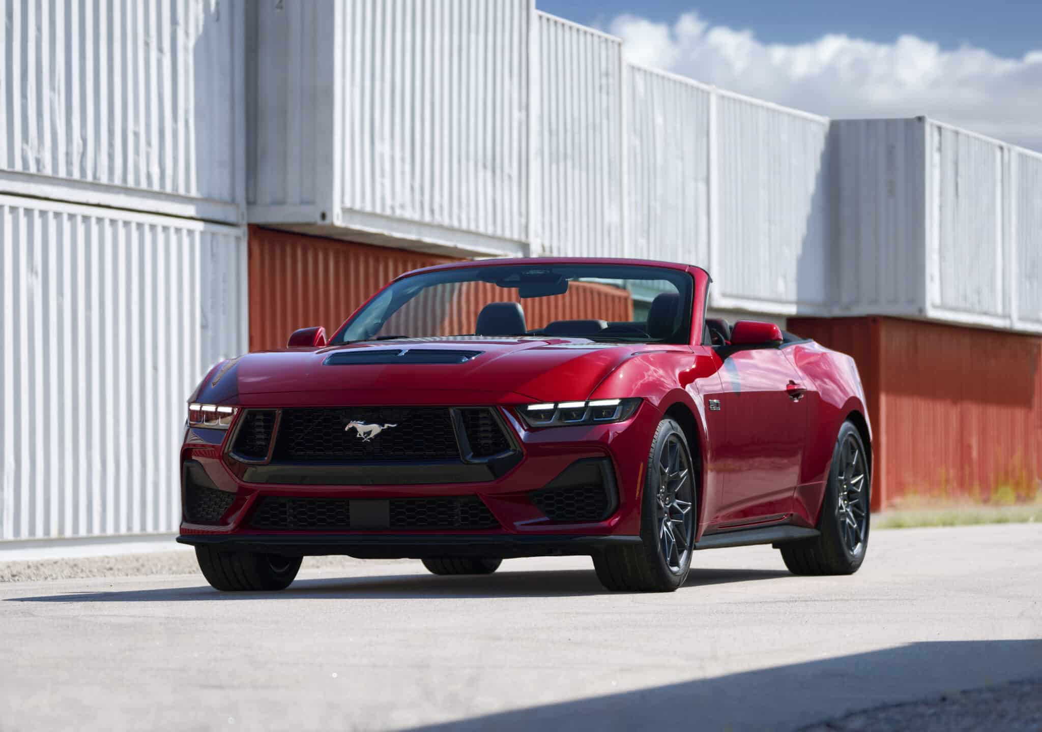 Nuova Ford Mustang, più tecnologica e ancora più veloce