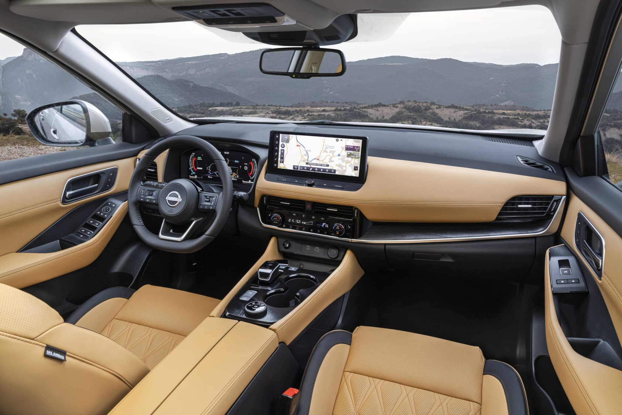 Gli interni - Crediti foto: Nissan