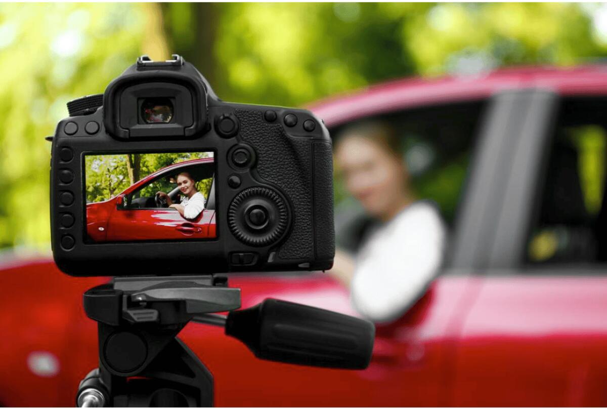 Come scattare foto professionali di un’auto: consigli e strumenti utili - 