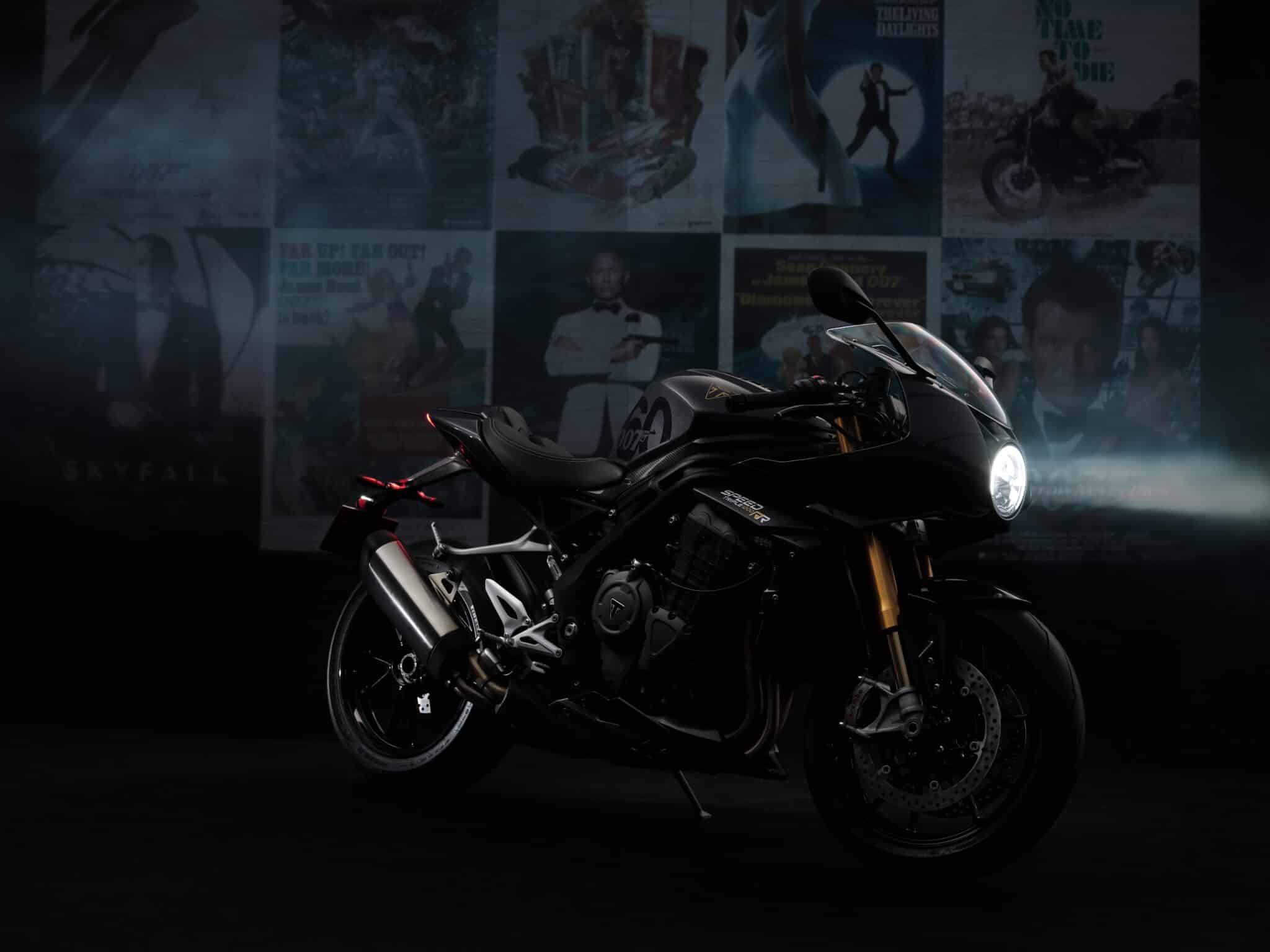 Triumph Speed Triple 1200 RR Bond Edition