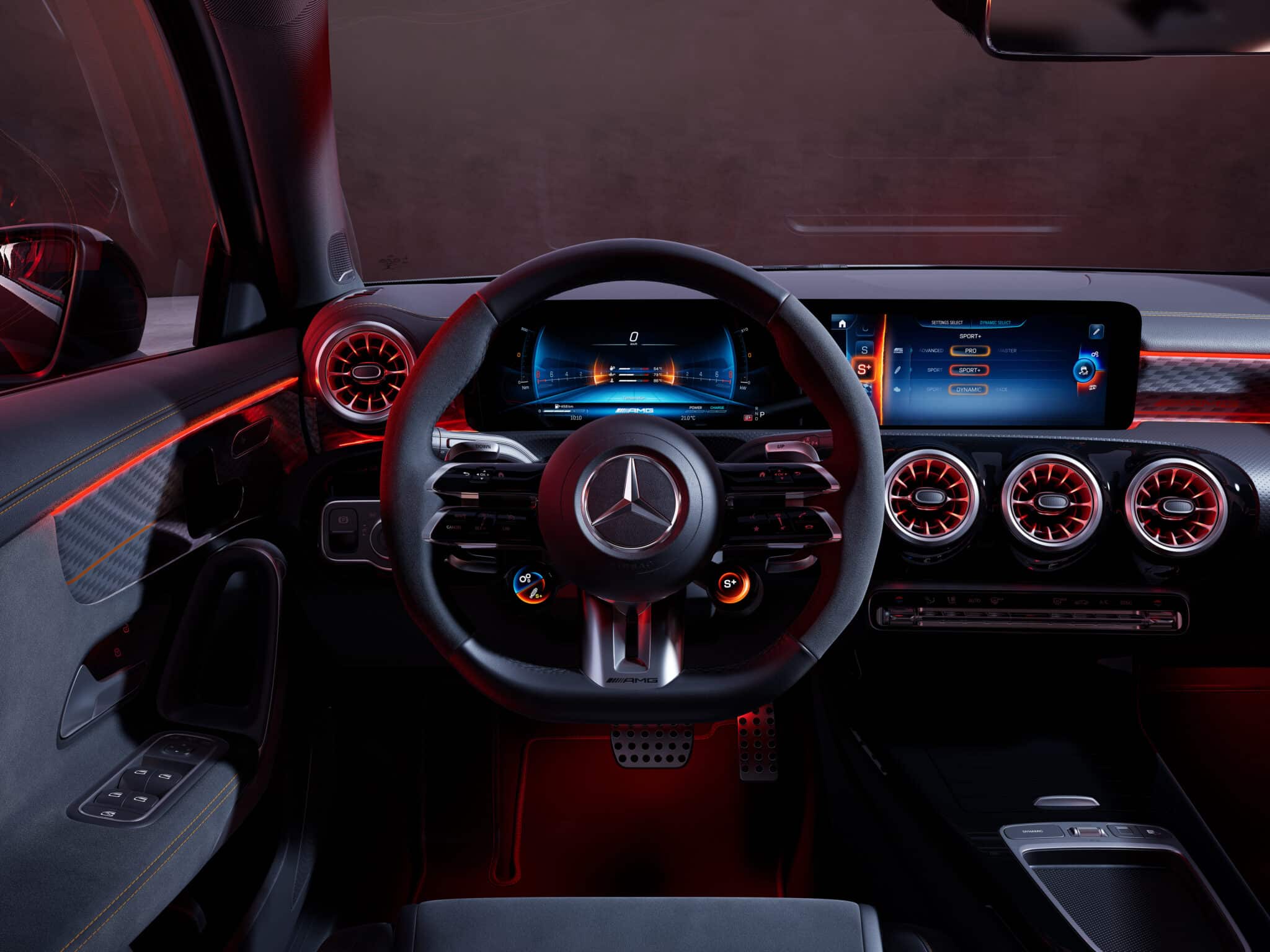 Nuova Mercedes Classe A e AMG: disponibili in Italia 7 versioni a partire da 35.120 euro