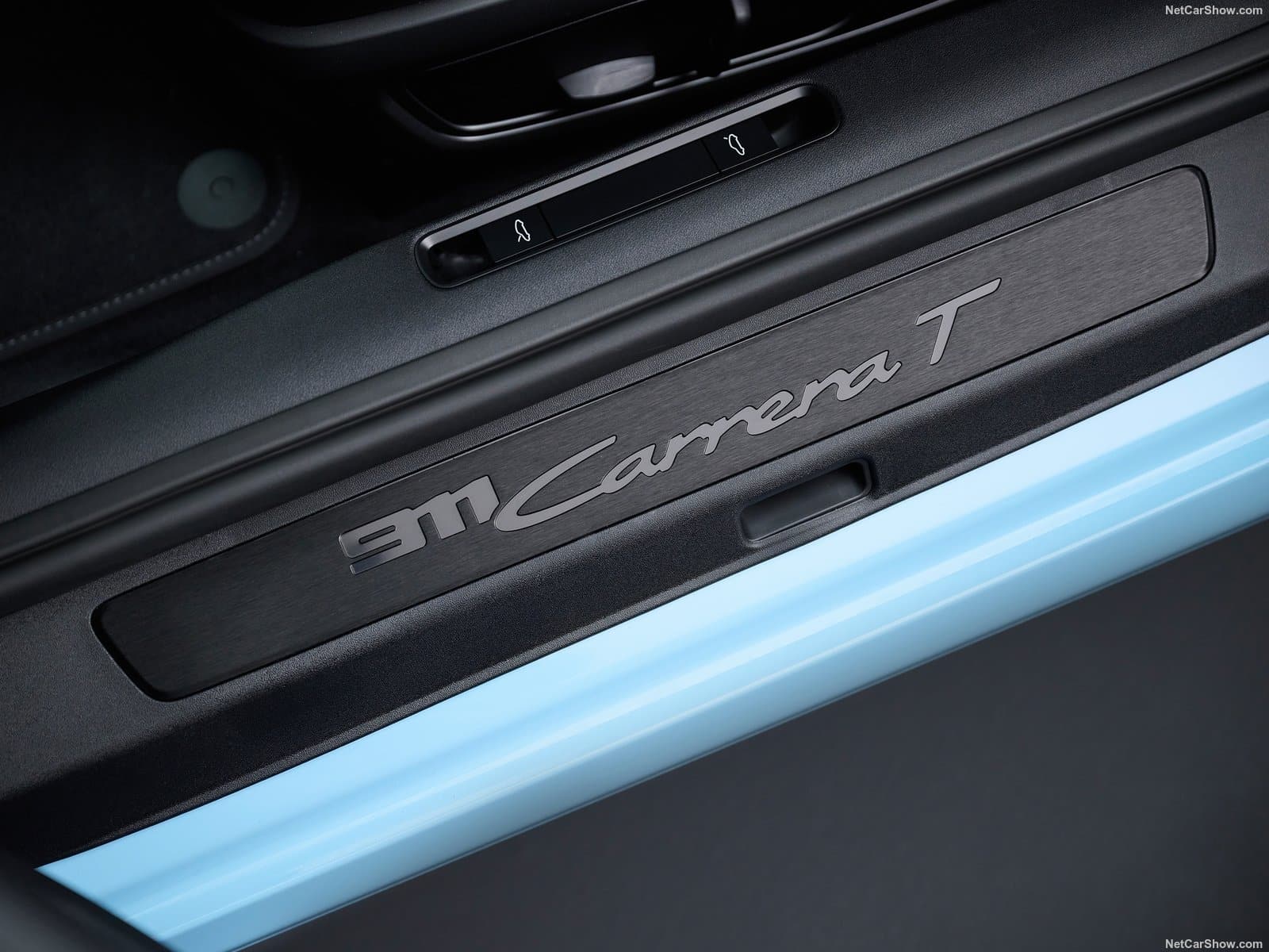 Porsche 911 Carrera T: la sportiva con cambio manuale e 385 CV