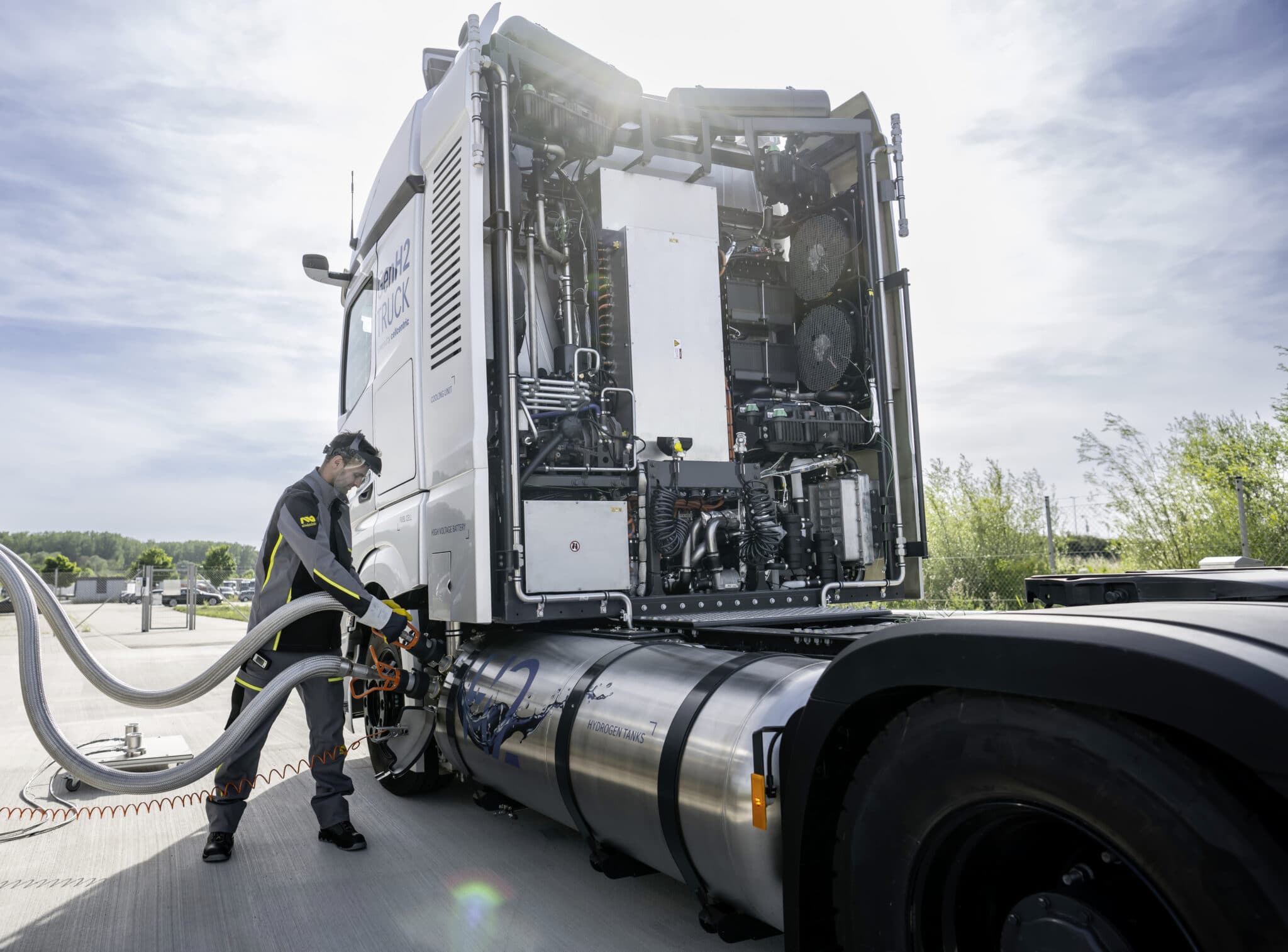 Il rifornimento di un veicolo Fuel Cell