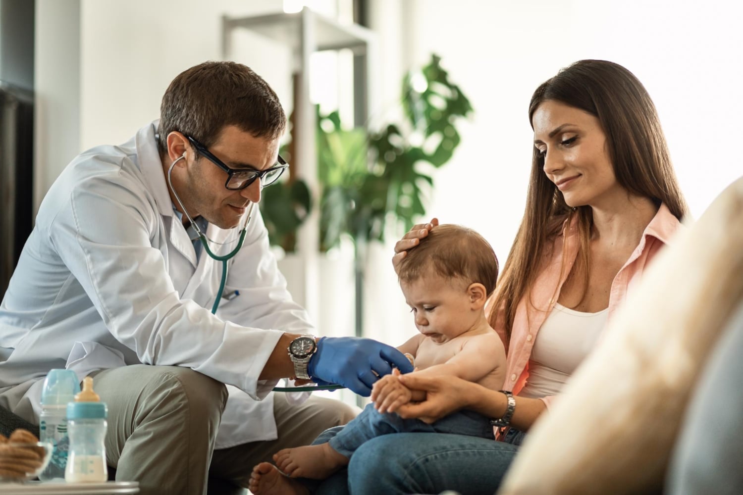 La spina bifida è un disturbo congenito che necessita, attualmente, di un intervento chirurgico post-parto per risolvere la sintomatologia anche se non con piena certezza.