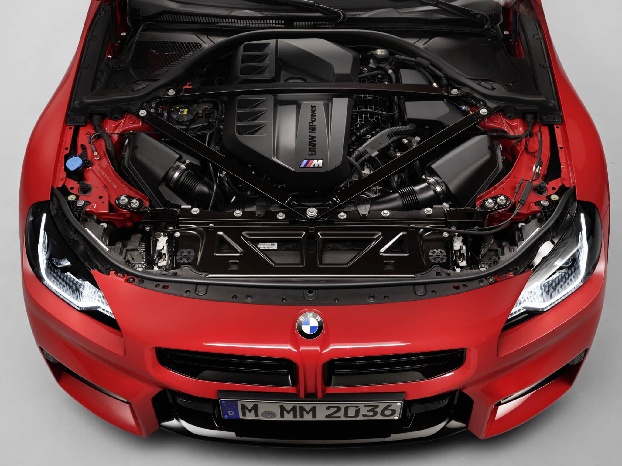 BMW M2: debutta la seconda generazione della coupé bavarese
