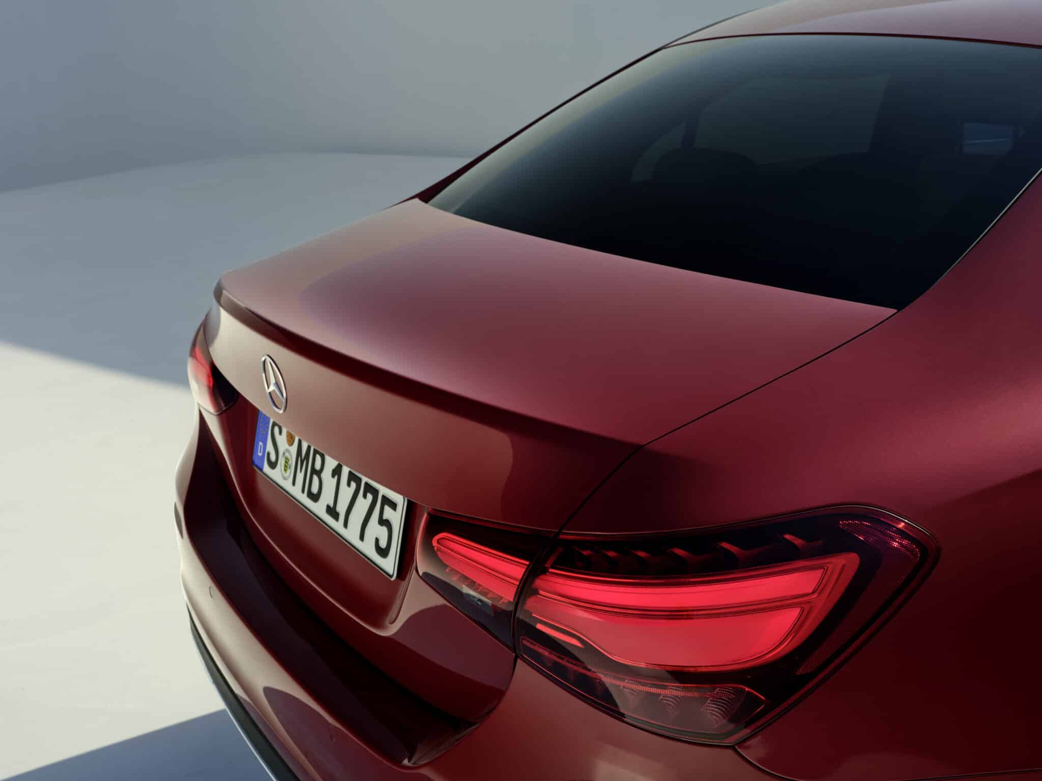 Nuova Mercedes Classe A e AMG: disponibili in Italia 7 versioni a partire da 35.120 euro
