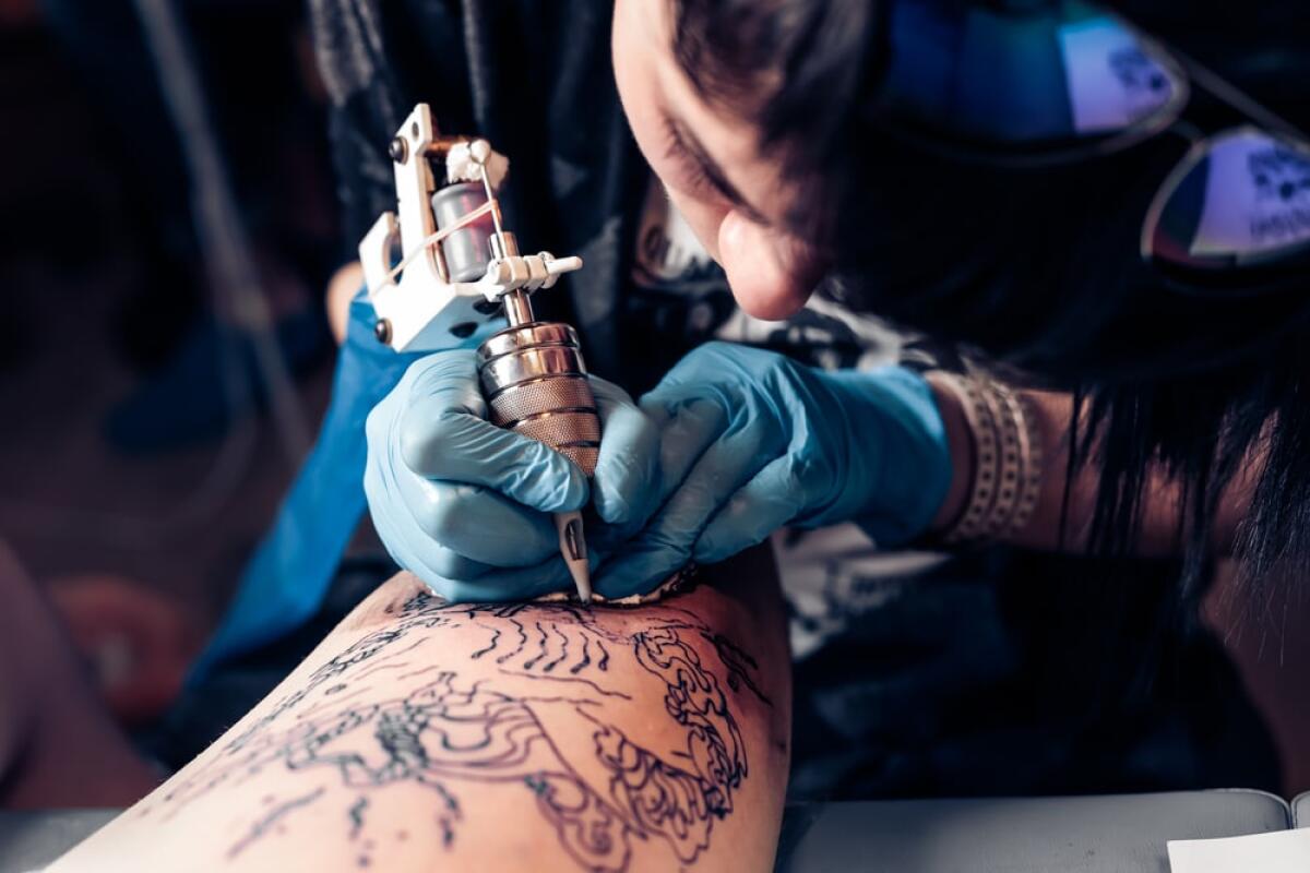 Qual è il periodo migliore per fare un tatuaggio? - 