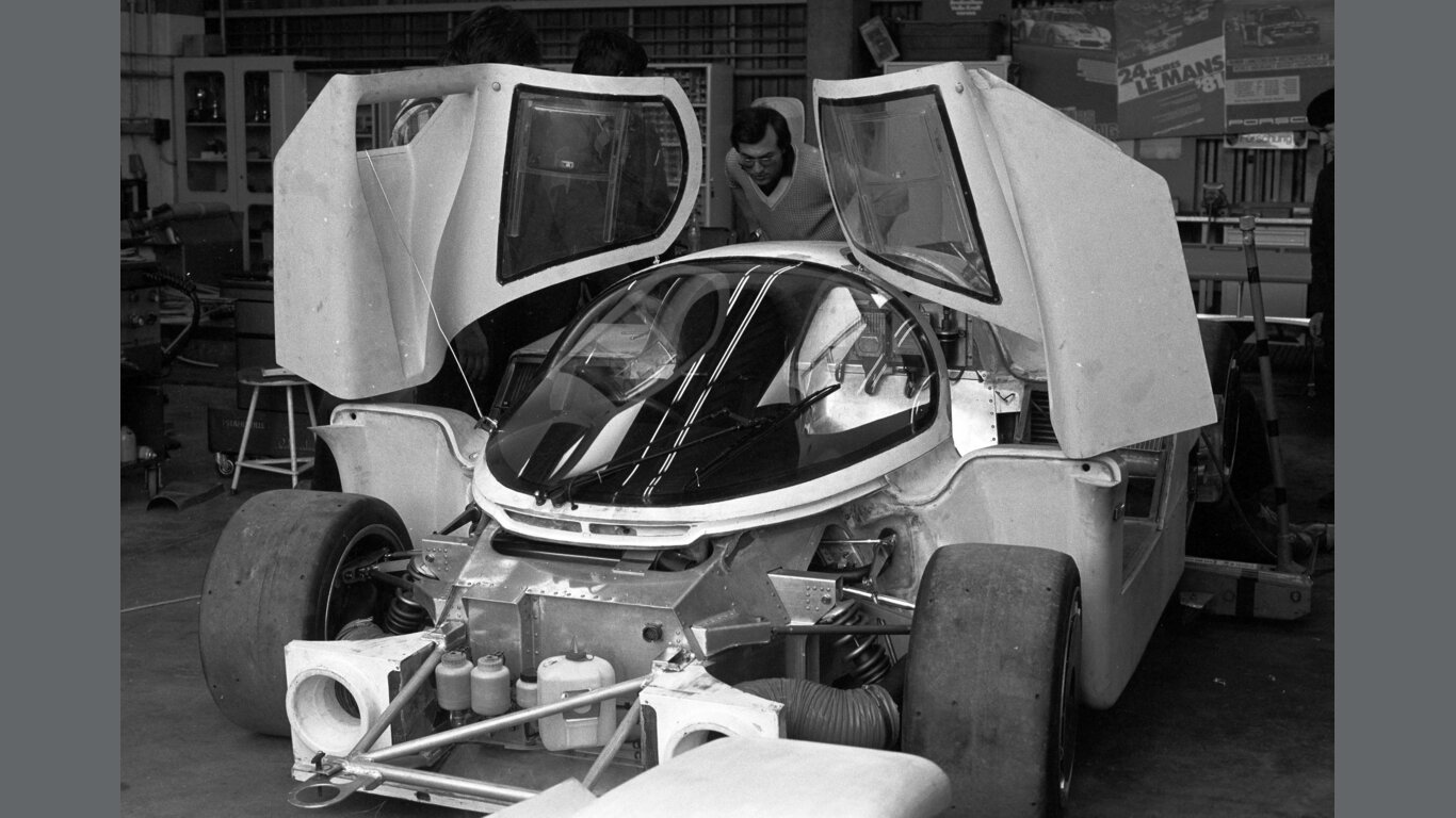Immagine dove si nota parte del telaio Porsche 956. Credit: media.porsche.com