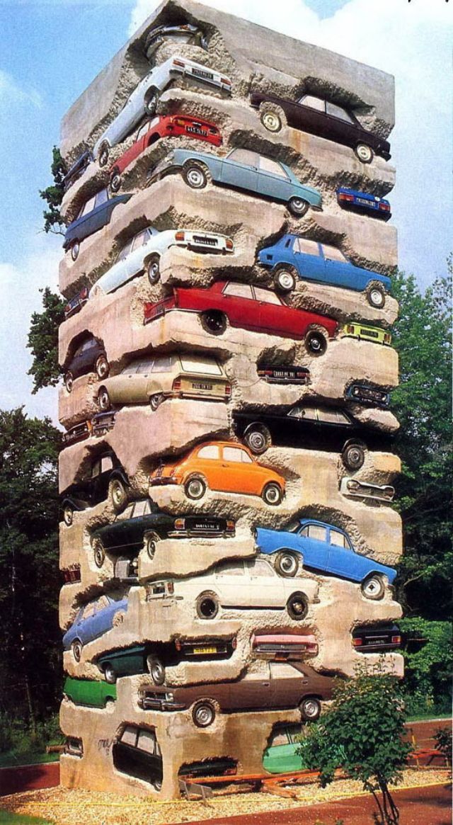 La realizzazione Long Term Parking. Credits: Vintage Everyday