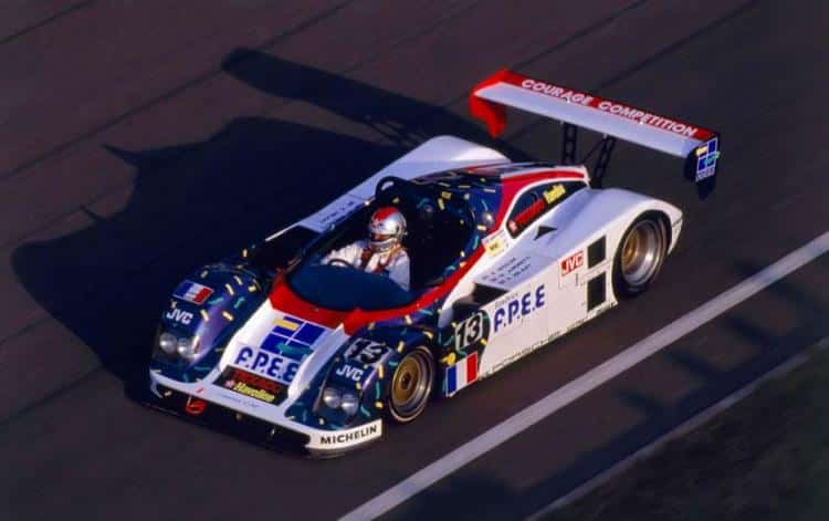 Yves Courage a bordo di una sua vettura. Credit: 24h-lemans.com