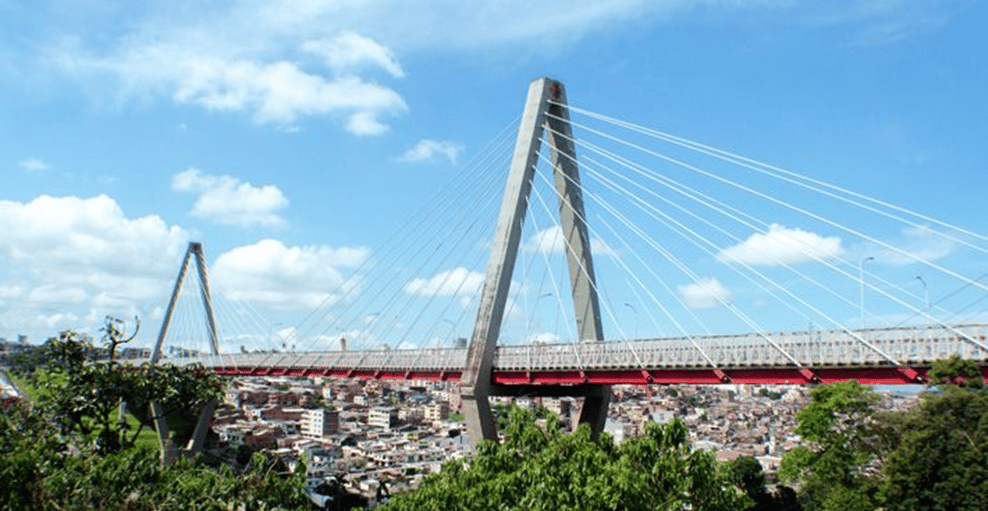 Vista del Cesar Gaviria Trujillo Viaduct completato. Credits: Pinterest