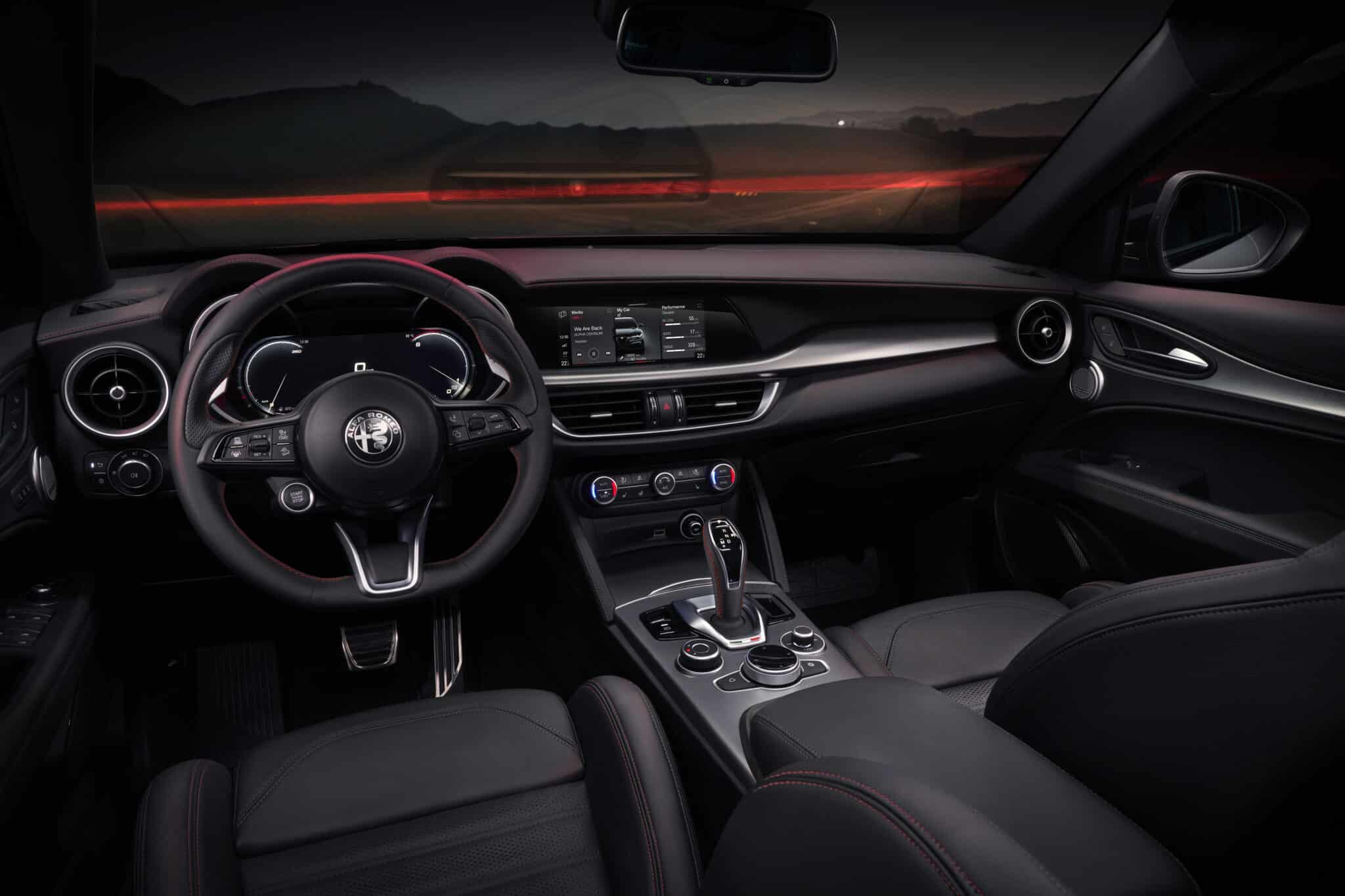 Alfa Romeo Giulia e Stelvio: arriva il restyling 2023 con fari a LED e più tecnologia