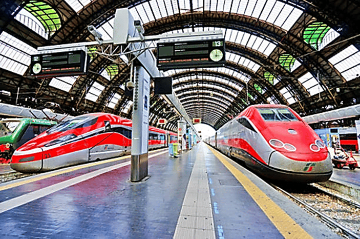 ETR.500 (a destra) ed ETR.1000 (a sinistra). Credits: Pixabay