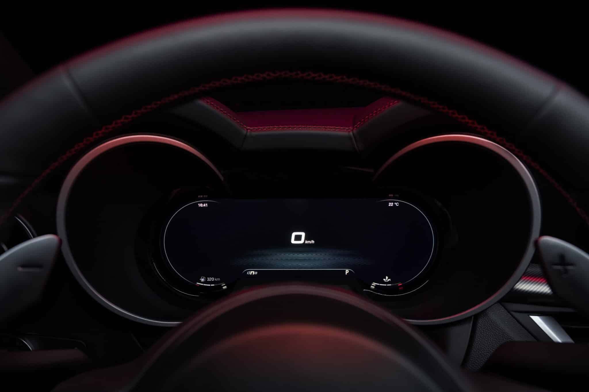 Alfa Romeo Giulia e Stelvio: arriva il restyling 2023 con fari a LED e più tecnologia